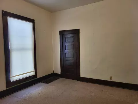 625 R St, Bedford, IN 47421 photo 10