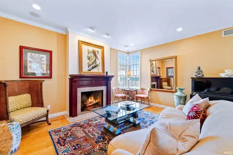 729 E Northshore Dr, Syracuse, IN 46567 photo 9