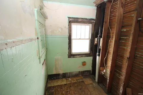 61 E 6th St, Peru, IN 46970 photo 12