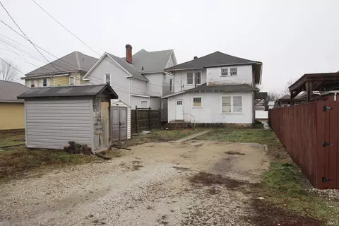 61 E 6th St, Peru, IN 46970 photo 3