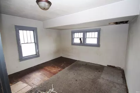 61 E 6th St, Peru, IN 46970 photo 11