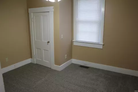 800 E Jackson St, Muncie, IN 47305 photo 9