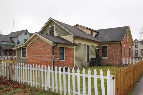 800 E Jackson St, Muncie, IN 47305 photo 4