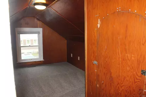 800 E Jackson St, Muncie, IN 47305 photo 18