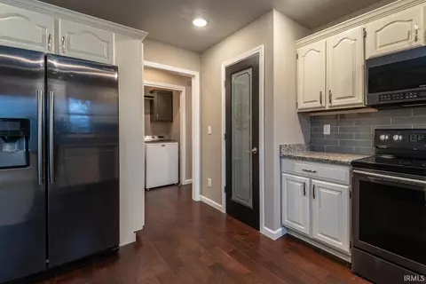 Kitchen - 3991 W Andy Ct, Bloomington, IN 47404 photo 3 of 4