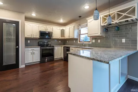 Kitchen - 3991 W Andy Ct, Bloomington, IN 47404 photo 1 of 4