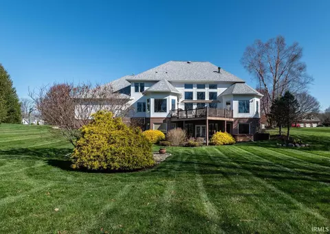 Exterior - 2560 E Nottingham Ct, Bloomington, IN 47401 photo 2 of 6