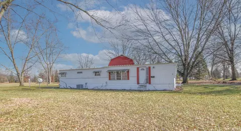 6520 N State Rd 327 Rd, Orland, IN 46776