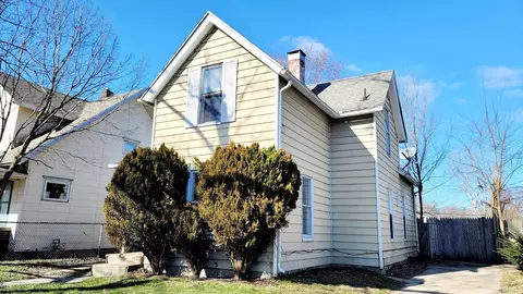 1121 E Calvert St, South Bend, IN 46614 photo 3