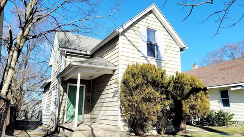 1121 E Calvert St, South Bend, IN 46614 photo 1