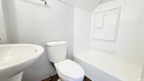 1121 E Calvert St, South Bend, IN 46614 photo 13