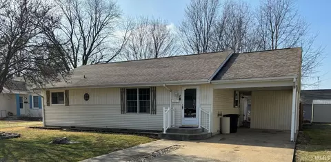 2 Maple Ct, Washington, IN 47501 photo 2