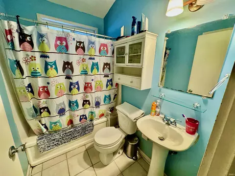 102 E Ridgeview Dr, Bloomington, IN 47401 photo 9