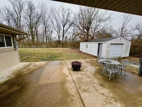 102 E Ridgeview Dr, Bloomington, IN 47401 photo 11