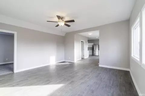 809 N Randolph St, Garrett, IN 46738 photo 6