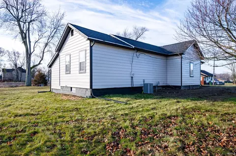809 N Randolph St, Garrett, IN 46738 photo 22