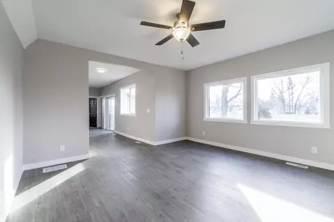 809 N Randolph St, Garrett, IN 46738 photo 5