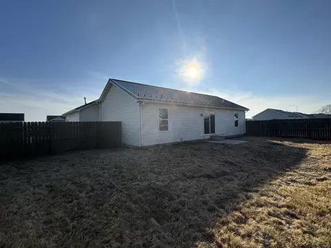 32 Chrysler Ave, Wabash, IN 46992 photo 3