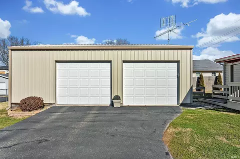 637 S St, Bedford, IN 47421 photo 18