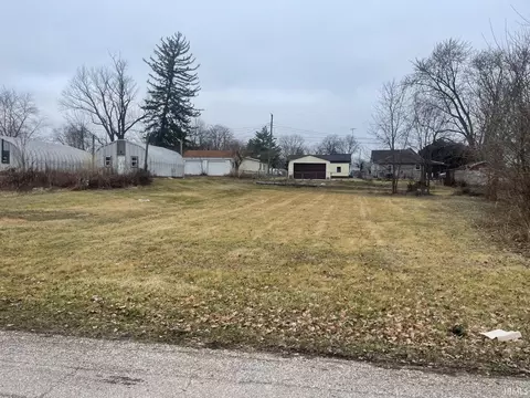 403 Brook St, Mitchell, IN 47446 photo 2