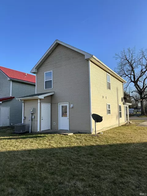 603 E 26th St, Marion, IN 46953 photo 2
