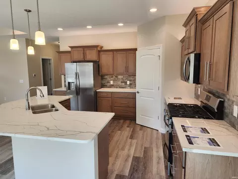Kitchen - 13750 Stone Table Blvd, Fort Wayne, IN 46845 photo 3 of 3