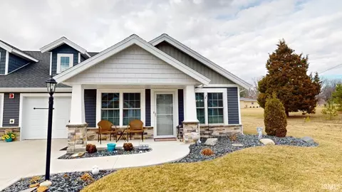 907 Reyling Dr #4, Jasper, IN 47546 photo 1