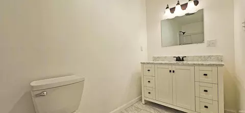 Bath - 16 Lambert Dr, Mount Carmel, IL 62863 photo 1 of 4