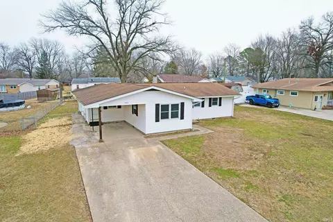 Exterior - 16 Lambert Dr, Mount Carmel, IL 62863 photo 4 of 8
