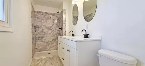 Bath - 16 Lambert Dr, Mount Carmel, IL 62863 photo 4 of 4
