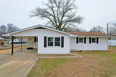 Exterior - 16 Lambert Dr, Mount Carmel, IL 62863 photo 2 of 8
