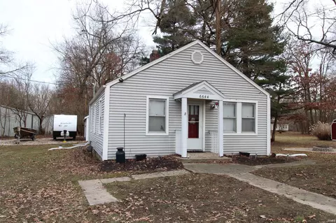 6644 S Lombardy Ln, Knox, IN 46534 photo 9