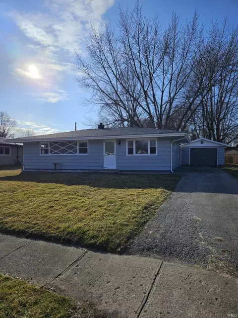 5111 Ojibway St, Kokomo, IN 46902