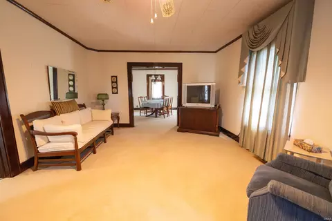 2017 S Meridian Rd, Mitchell, IN 47446 photo 5