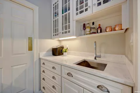 Kitchen - 3718 E Devonshire Ct, Bloomington, IN 47408 photo 6 of 7