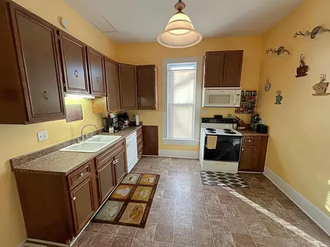 306 William St, Washington, IN 47501 photo 7