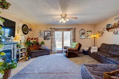 Living - 348 Rabbitsville Rd, Mitchell, IN 47446 photo 3 of 5