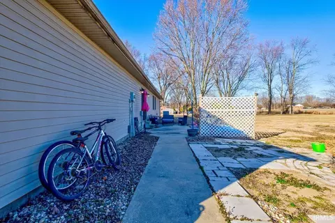 Exterior - 348 Rabbitsville Rd, Mitchell, IN 47446 photo 8 of 12