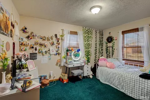 Bedroom - 348 Rabbitsville Rd, Mitchell, IN 47446 photo 4 of 8