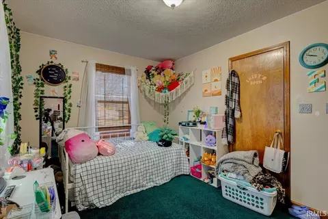 Bedroom - 348 Rabbitsville Rd, Mitchell, IN 47446 photo 5 of 8