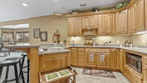 Kitchen - 1215 Eckhart Ave, Auburn, IN 46706 photo 6 of 7