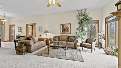 Living - 1215 Eckhart Ave, Auburn, IN 46706 photo 3 of 7