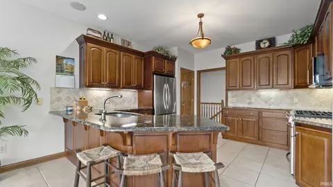 Kitchen - 1215 Eckhart Ave, Auburn, IN 46706 photo 3 of 7