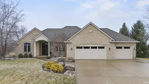 Exterior - 1215 Eckhart Ave, Auburn, IN 46706 photo 1 of 8