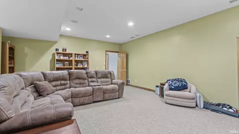 Living - 1215 Eckhart Ave, Auburn, IN 46706 photo 7 of 7