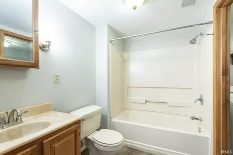 Bath - 6596 E Robinson Rd, Bloomington, IN 47408 photo 4 of 4