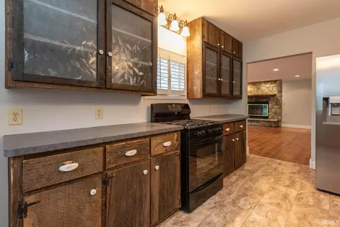 Kitchen - 6596 E Robinson Rd, Bloomington, IN 47408 photo 4 of 4