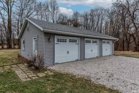 Exterior - 6596 E Robinson Rd, Bloomington, IN 47408 photo 2 of 11