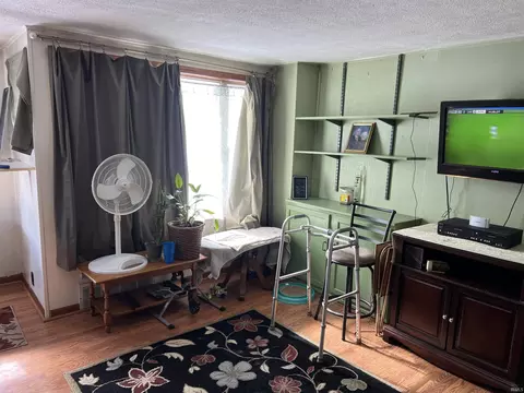 1401 E Fox St, South Bend, IN 46613 photo 3