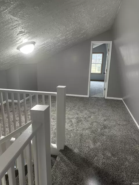 Entry Way - 593 S 800 E, Greentown, IN 46936 photo 2 of 3